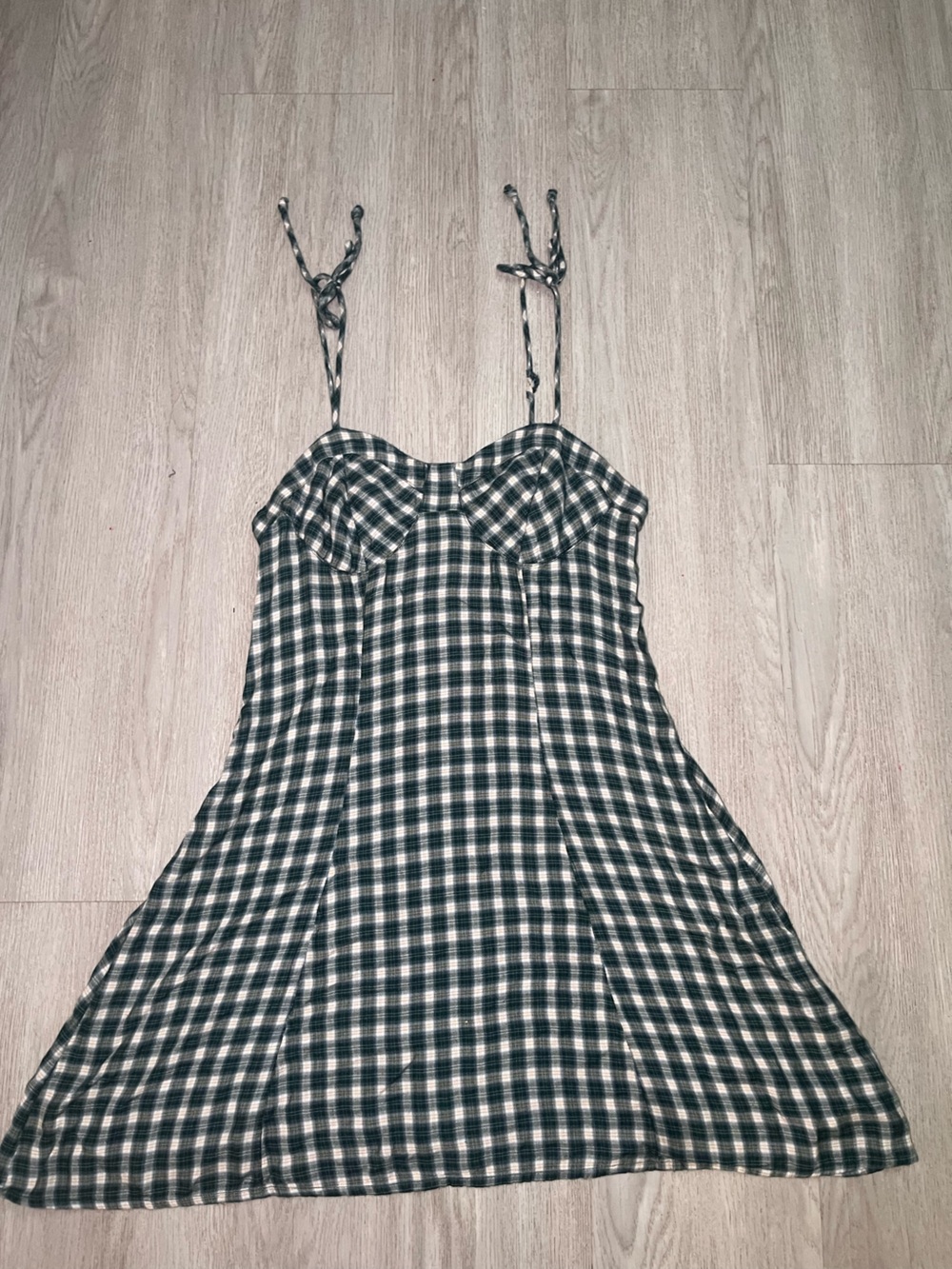 American Eagle Outfitters Green and White Plaid Tie Strap Dress Medium